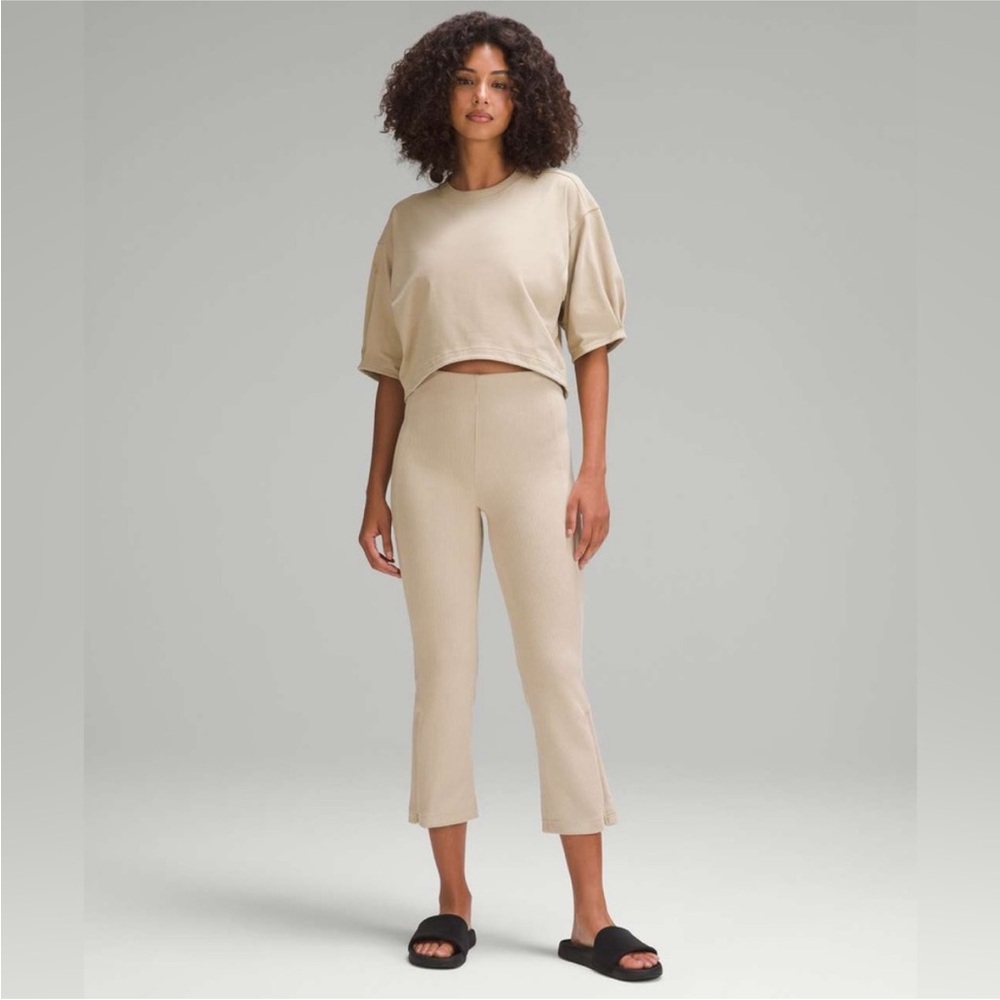 NWT Lululemon Heavyweight Tan Trench Cut Out T Shirt Crop Top L - Picture 3 of 11